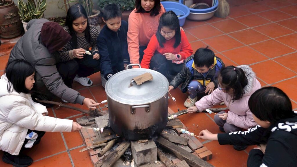 Banh Chung Vietnam making