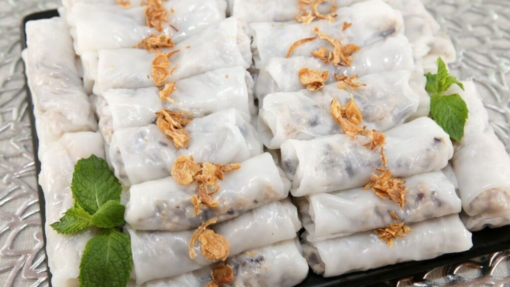 explore the Vietnamese steamed rice rolls