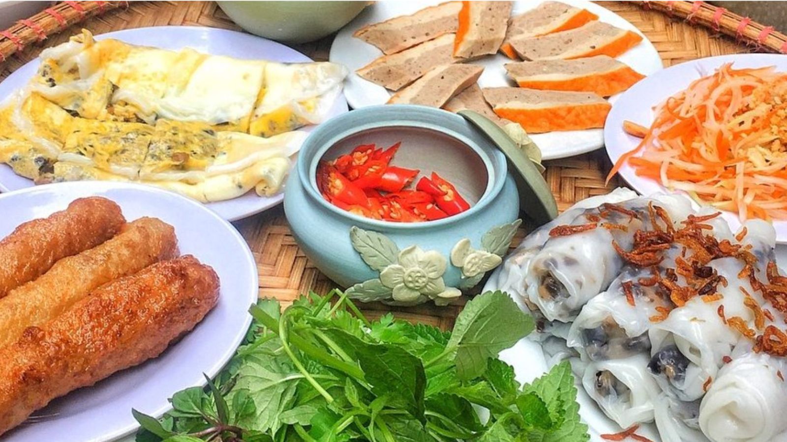 Vietnamese Steamed Rice Rolls for an Authentic Food Experience - Sun ...