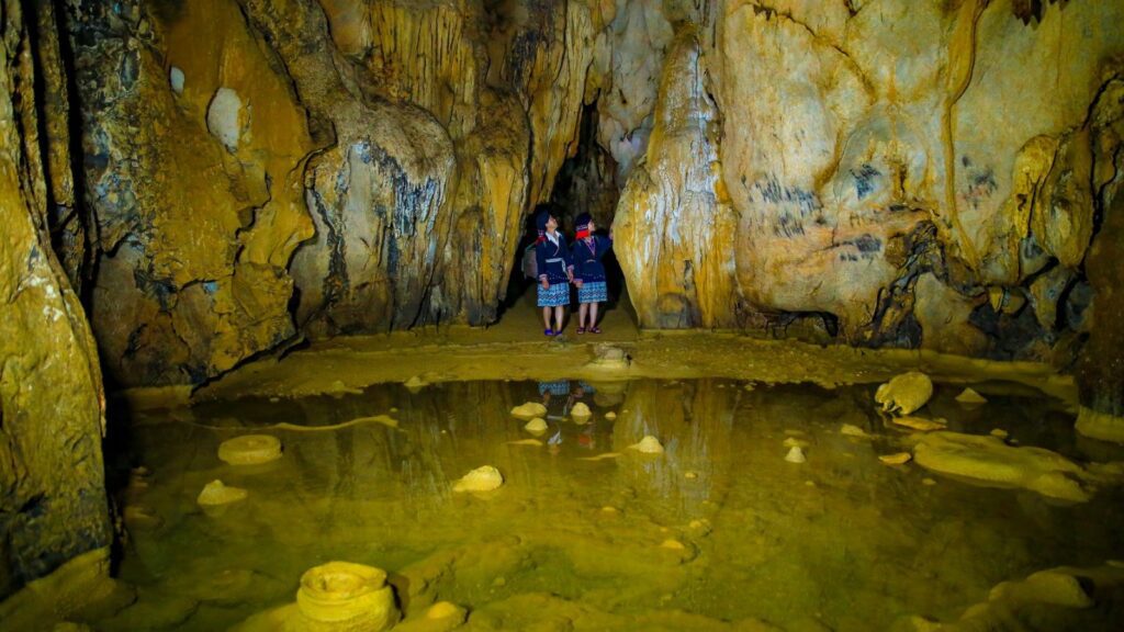 Xuan Son cave exploration