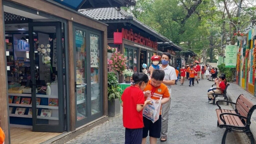 book street in hanoi