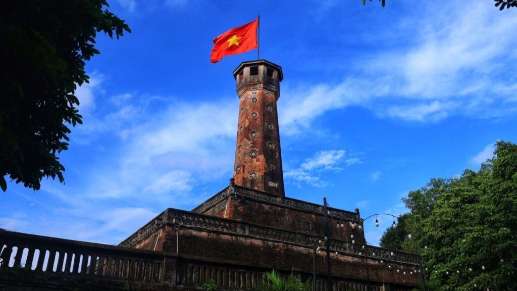 flag famous towers in Vietnam 