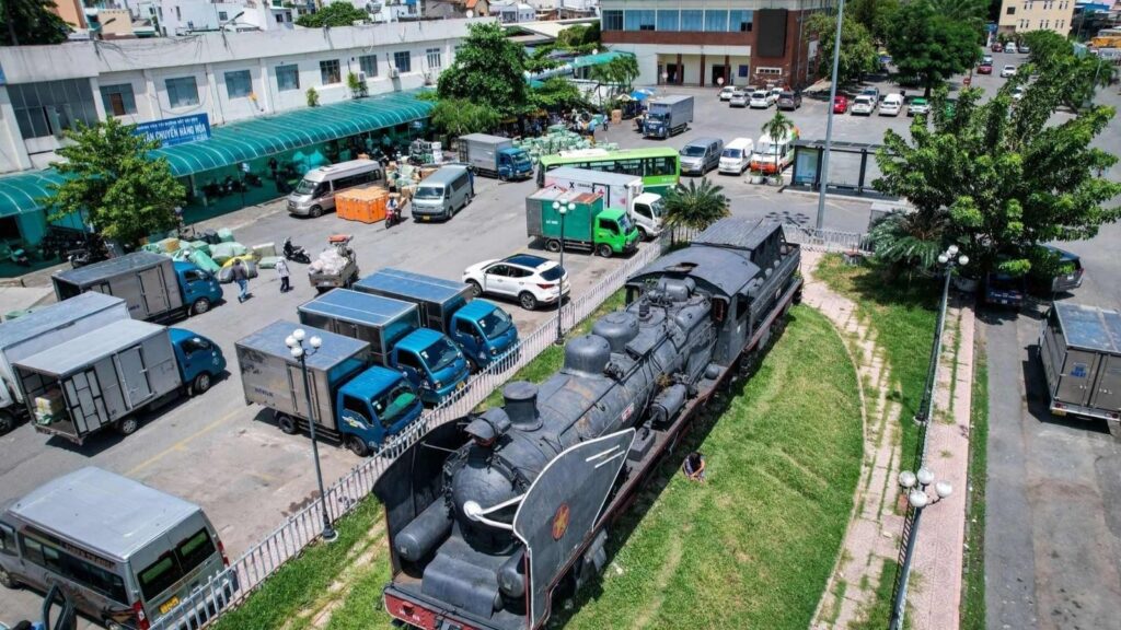 Famous train stations in Vietnam saigon