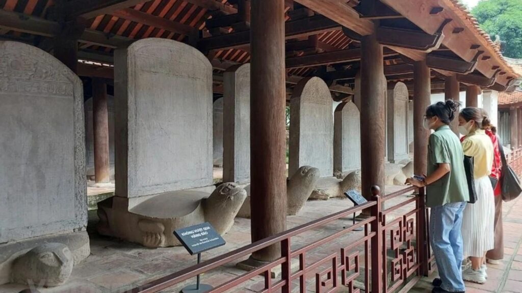 the temple of literature hanoi