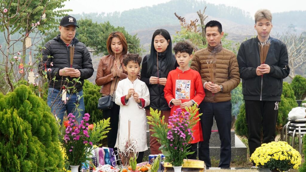 Kitchen Gods Ceremony Vietnam rituals