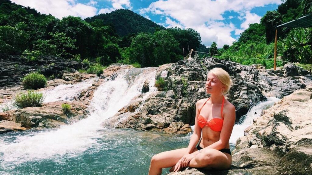 experience streams in Vietnam