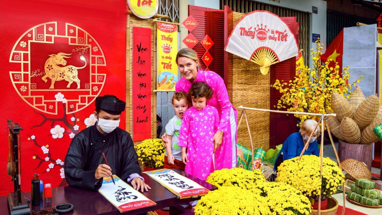 Tet flower festivals in Vietnam