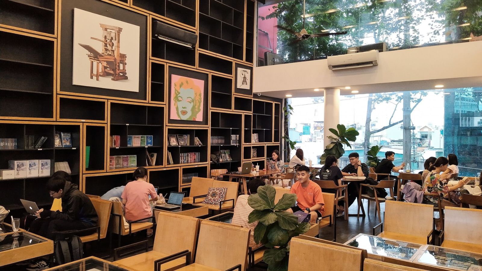 Famous bookstores in Vietnam