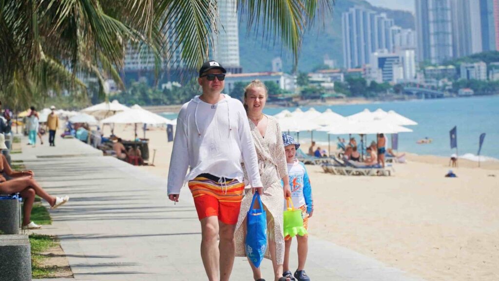 beach travel da nang